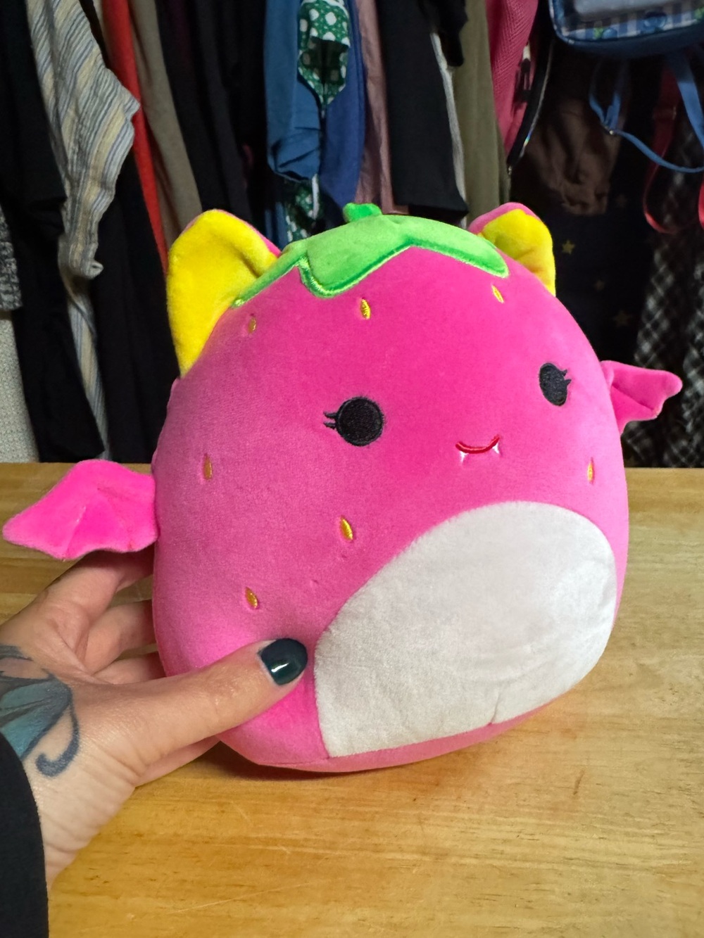 Squishmallows Gwendolyn Strawberry Fruit Bat